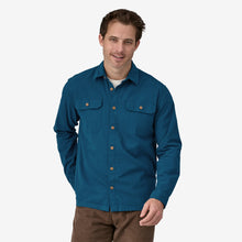 Load image into Gallery viewer, Patagonia M's Long Sleeved Organic Cotton Midweight Fjord Flannel Shirt
