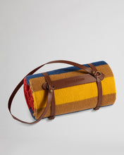 Load image into Gallery viewer, Pendleton Zion National Park Throw with Carrier
